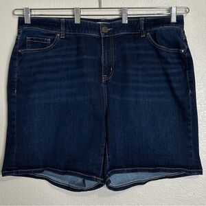 Lane Bryant Flex Magic Waistband Mid-rise Girlfriend Short, Size 18